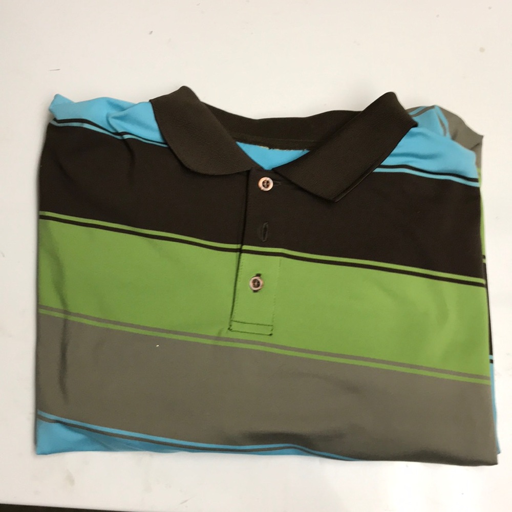 Burton dry ride long sleeve polo with thumb holes.